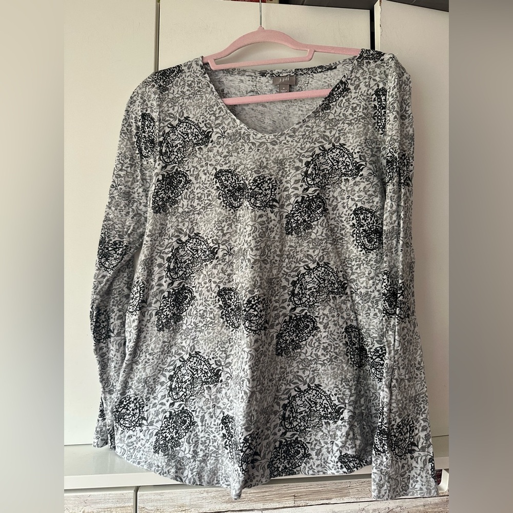 🖤 J. Jill Gray & Black Paisley Long Sleeve V-Neck Top – Size M